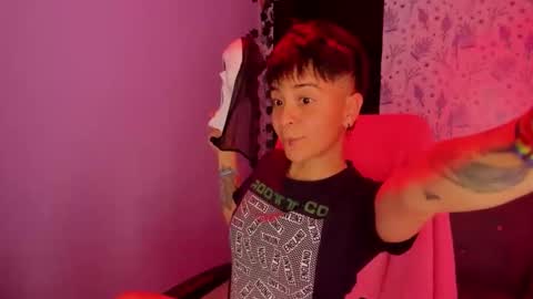 hannah online show from 10/30/25, 02:13