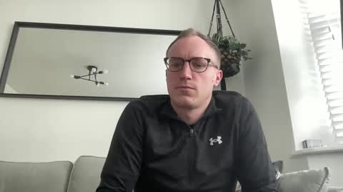 hotholby86 online show from 12/29/24, 01:17