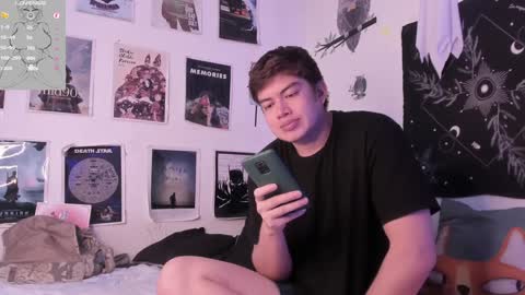 Sam and Nico online show from 01/26/25, 12:37