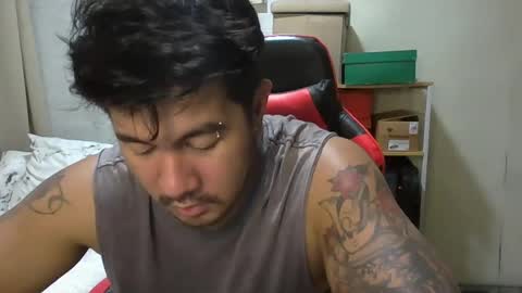 Snapshot of hothunkybear23 chatting on 12/02/24, 07:14 Khel online show from 12/02/24, 07:14