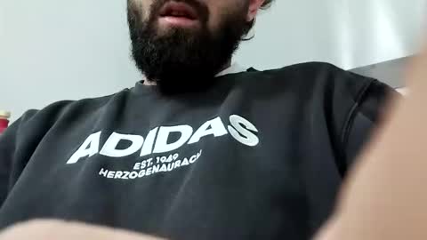 Snapshot of hotitalianboy218174 chatting on 11/18/25, 12:16 Italiaboy online show from 11/18/25, 12:16