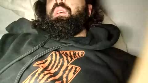 Snapshot of hotitalianboy218174 chatting on 12/18/25, 06:08 Italiaboy online show from 12/18/25, 06:08