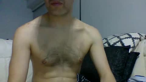 Snapshot of hotitan chatting on 12/04/25, 03:27 hottitan twitter Marianoshcam online show from 12/04/25, 03:27