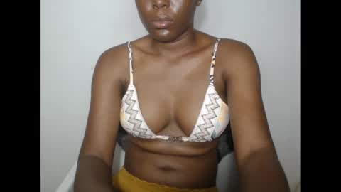 hotjessie0 online show from 01/10/25, 10:50