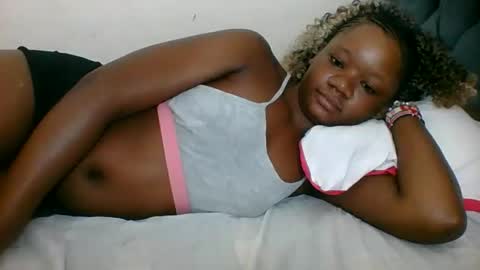 LOYCE online show from 05/31/26, 01:03