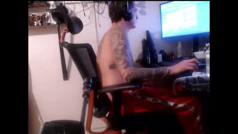 Snapshot of hotkinkytat chatting on 01/12/25, 02:56 hotkinkytat online show from 01/12/25, 02:56