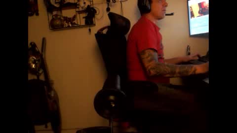 Snapshot of hotkinkytat chatting on 03/04/25, 11:54 hotkinkytat online show from 03/04/25, 11:54