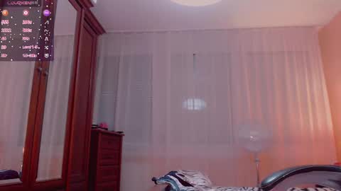 Angela online show from 06/10/26, 04:23