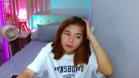 Snapshot of hotlayla_ chatting on 12/31/24, 07:10 Layla online show from 12/31/24, 07:10