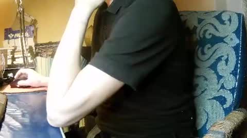 Snapshot of hotleopold chatting on 12/07/24, 11:23 hotleopold online show from 12/07/24, 11:23