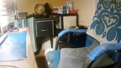 Snapshot of hotleopold chatting on 11/19/25, 11:38 hotleopold online show from 11/19/25, 11:38