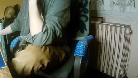 Snapshot of hotleopold chatting on 11/28/25, 10:56 hotleopold online show from 11/28/25, 10:56