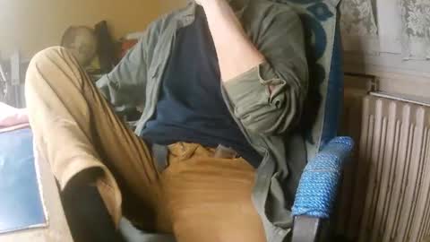 Snapshot of hotleopold chatting on 12/13/25, 10:26 hotleopold online show from 12/13/25, 10:26