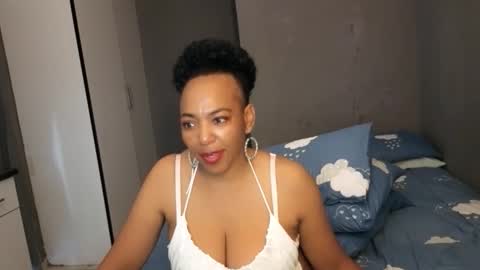 hotlilya online show from 02/09/26, 02:43