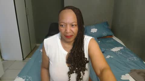 hotlilya online show from 06/08/26, 08:26