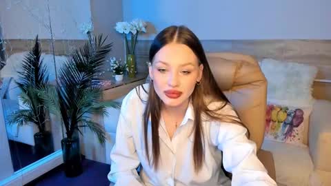 Rina online show from 09/22/25, 03:58