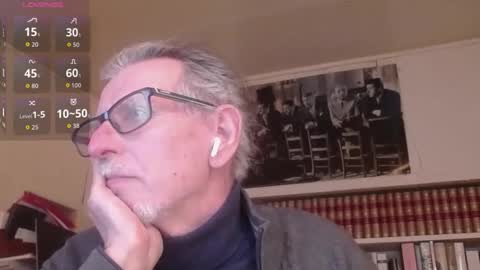 Snapshot of hotlux_54 chatting on 03/08/26, 06:12 hotlux_54 online show from 03/08/26, 06:12