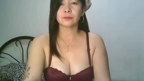 Snapshot of hotmamajen4u chatting on 02/11/26, 01:54 hotmamajen4u online show from 02/11/26, 01:54