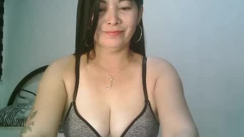 Snapshot of hotmamajen4u chatting on 03/03/26, 01:34 hotmamajen4u online show from 03/03/26, 01:34