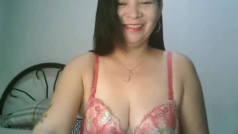 Snapshot of hotmamajen4u chatting on 03/05/26, 11:23 hotmamajen4u online show from 03/05/26, 11:23