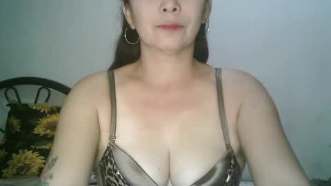 Snapshot of hotmamajen4u chatting on 05/29/26, 04:10 hotmamajen4u online show from 05/29/26, 04:10