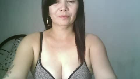 hotmamajen4u online show from 06/18/26, 01:06