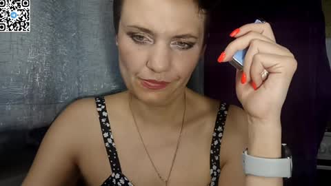Snapshot of hotmamaqueen234 chatting on 05/20/26, 09:21 hotmamaqueen234 online show from 05/20/26, 09:21