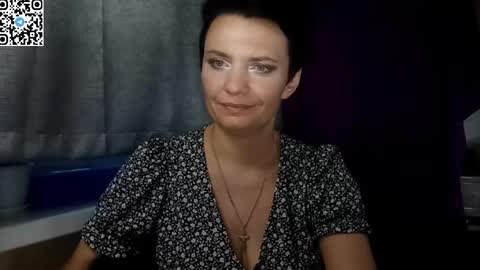 Snapshot of hotmamaqueen234 chatting on 06/08/26, 01:28 hotmamaqueen234 online show from 06/08/26, 01:28