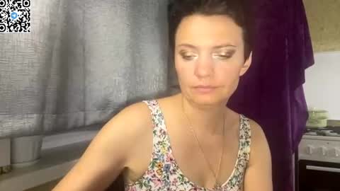 hotmamaqueen234 online show from 06/13/26, 09:46