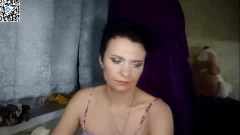 hotmamaqueen234 online show from 06/17/26, 11:49