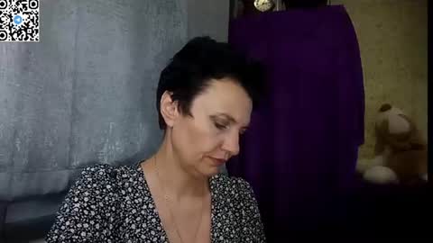 hotmamaqueen234 online show from 06/19/26, 12:04
