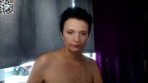 hotmamaqueen234 online show from 06/24/26, 12:04