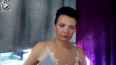 hotmamaqueen234 online show from 07/16/26, 12:22