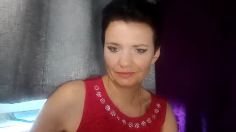 hotmamaqueen234 online show from 07/24/26, 07:17
