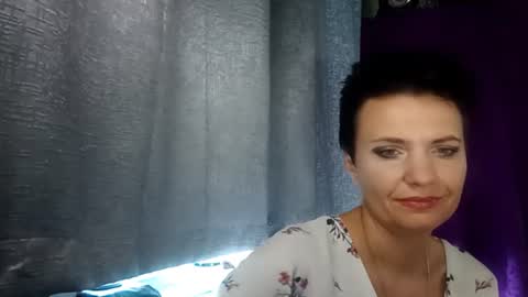 hotmamaqueen234 online show from 07/25/26, 11:19