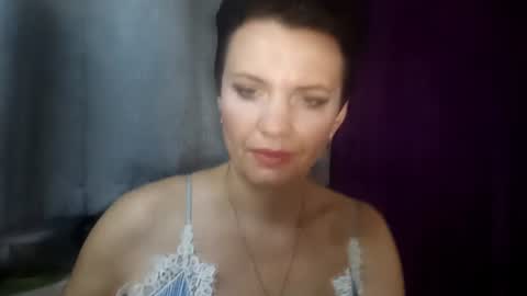 hotmamaqueen234 online show from 07/28/26, 09:36