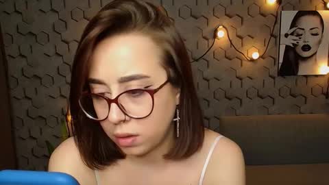 hotmariiaxs online show from 03/10/25, 10:02