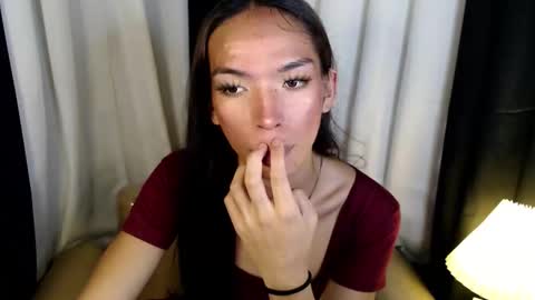 Snapshot of hotmichelle292006 chatting on 11/19/25, 06:57 HI its me youre lovely MICHAELA online show from 11/19/25, 06:57