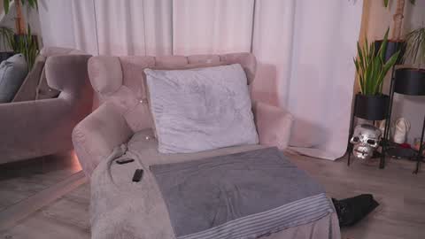hotmilfbitch online show from 02/09/25, 03:00