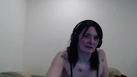 hotmodel1984 online show from 07/15/26, 02:28