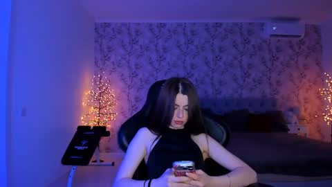 hotmolly_ online show from 07/03/26, 07:09