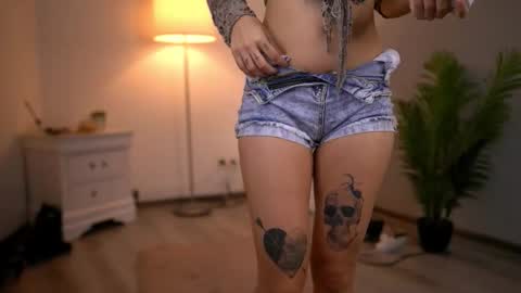 Snapshot of hotmollyx chatting on 11/01/25, 05:20 Molly online show from 11/01/25, 05:20