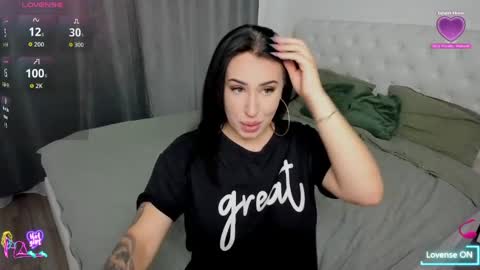 Snapshot of hotmorenaxxx chatting on 05/23/26, 10:30 hotmorenaxxx online show from 05/23/26, 10:30