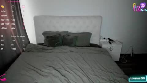 hotmorenaxxx online show from 07/28/26, 11:17