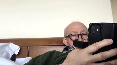 hotmuff99 online show from 02/26/25, 04:24