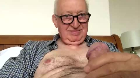 hotmuff99 online show from 10/03/25, 02:36