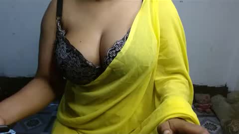 Snapshot of hotmuskan21 chatting on 01/22/25, 05:38 Muskan online show from 01/22/25, 05:38