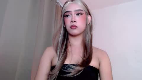 HOT BEATRICE online show from 11/03/25, 06:53