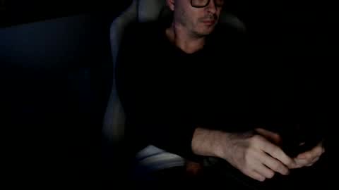 Snapshot of hotnickdk chatting on 12/25/24, 07:34 hotnickdk online show from 12/25/24, 07:34