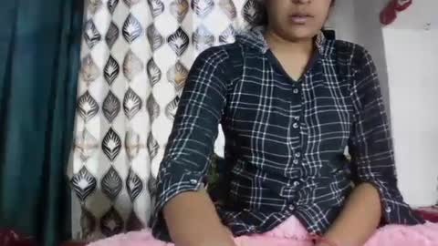 lola online show from 12/15/24, 07:46